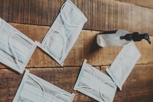 4 Tips and Items to Stop The Spread Of Germs In The Workplace