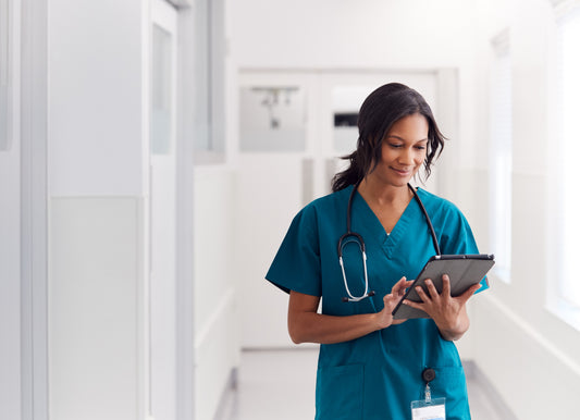 4 Ways RN Nurses Can Personalize Their Badge Buddies