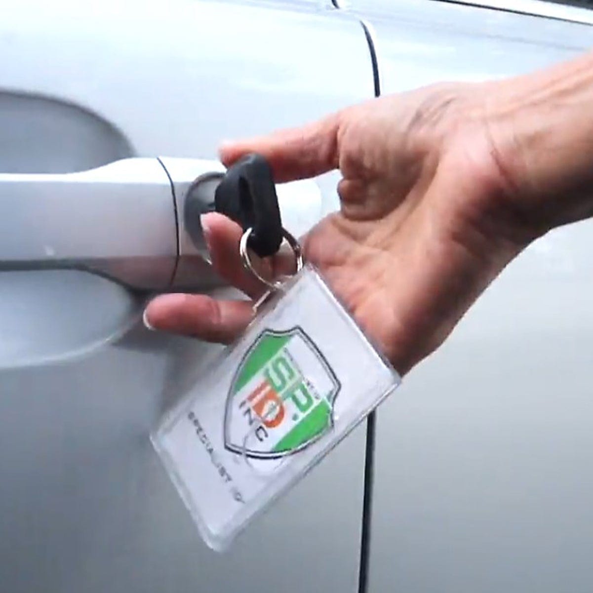 Two Card Vertical Clear Rigid Plastic Fuel Card and Badge Holder with Keychain (SPID-1220) SPID-1220